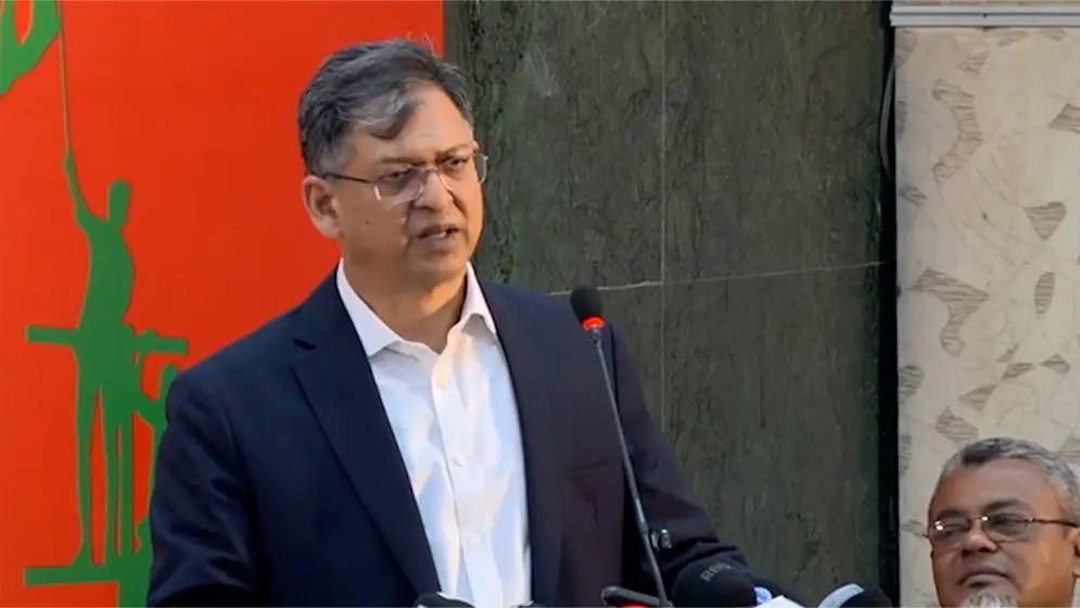 ‘চেতনা বিক্রির রাজনীতি বাংলাদেশে আর হবে না’: স্বরাষ্ট্রমন্ত্রী